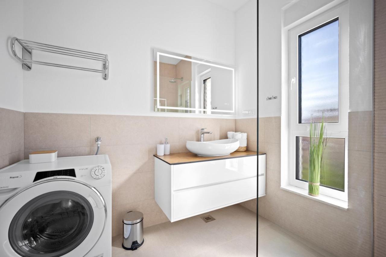 Adriatic Garden Apartments Okrug Gornji Esterno foto